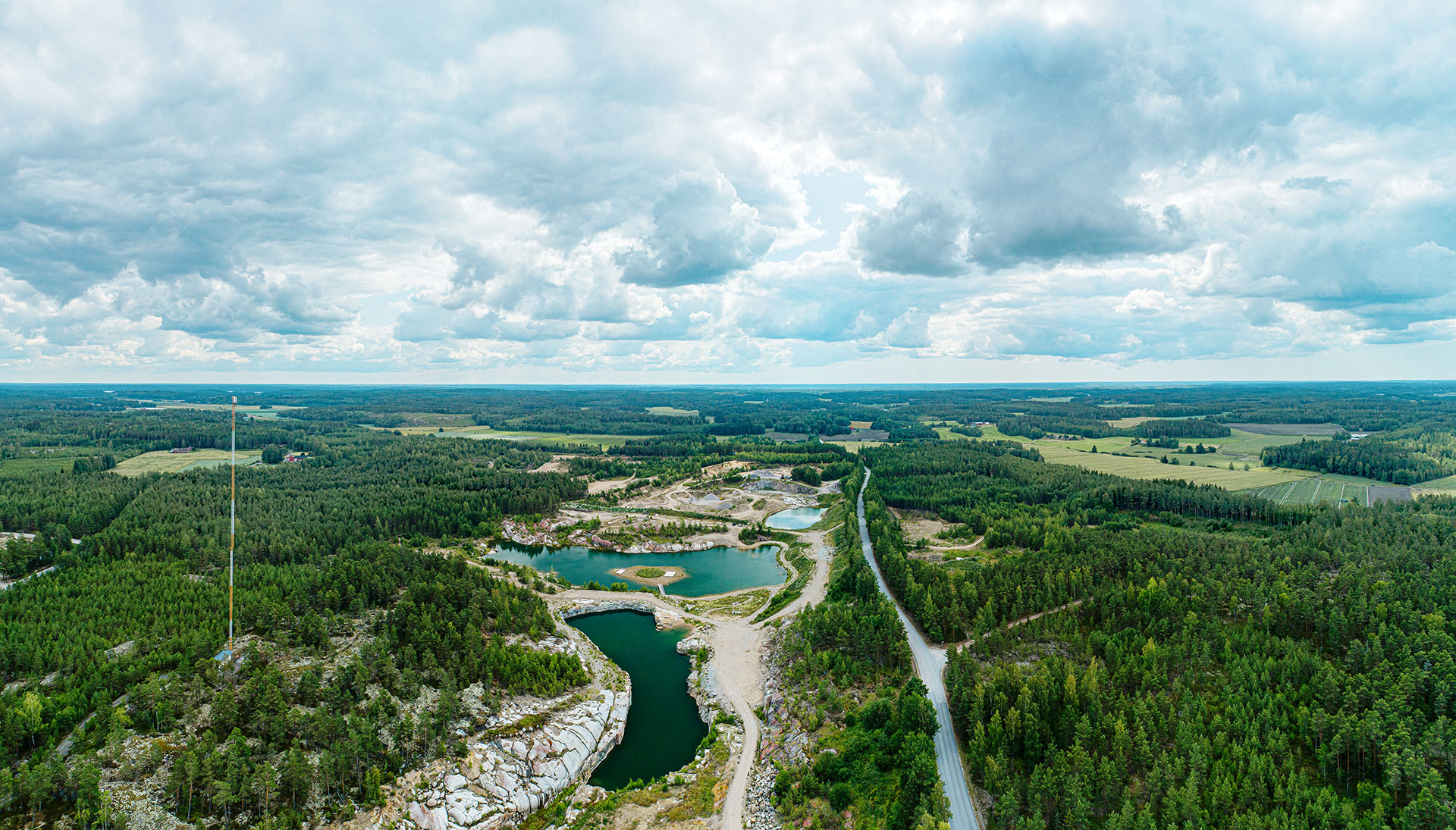 Mäntyjen tuoksussa, metsälaguunin äärellä on Suomen eteläisin Sorankylä